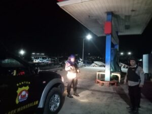 Antisipasi Gangguan Kamtibmas Polsek Wanasalam Polres Lebak Laksanakan Patroli Dialogis Rutin Malam Hari