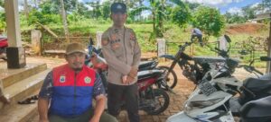 Jaga Silaturahmi Anggota Polsek Gunungkencana Polres Lebak Sambangi Warga dan berikan Pesan Kamtibmas