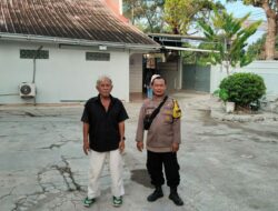 Jajaran Polsek Rengasdengklok Laksanakan Pengamanan Kebaktian Di Gereja GBT