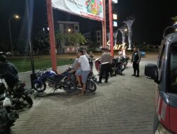 Antisipasi Tindak Kejahatan Polsek Pasar Kemis Laksanakan Patroli Malam Minggu