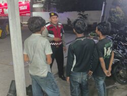 Anggota Sat Samapta Polres Karawang Gencar Melaksanakan Patroli Perintis Presisi diwilayah Karawang dalam rangka mengantisipasi Kenakalan Remaja pada Malam hari