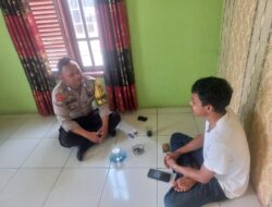Bhabinkamtibmas Polsek Ciwandan Polres Cilegon Ngopi Dialogis Bareng Warga Sampaikan Imbauan