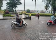 Polsek Panongan Gelar Strong Point dan Pengaturan Lalu Lintas di Bunderan 3 Citra Raya