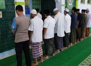 Anggota Polsek Cimarga Polres Lebak Laksanakan Rutinitas Subuh Keliling Di Masjid Nurul Iman Cimarga