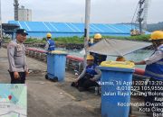 Bhabinkamtibmas Polsek KSKP Banten Polres Cilegon dialogis dengan Security Pelabuhan