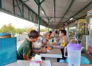 Bhabinkamtibmas Polsek KSKP Banten Polres Cilegon dialogis dengan Security Pelabuhan