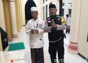 Jalankan Program Memakmurkan Masjid, Bhabinkamtibmas Polsek Ciwandan Sholat Berjama’ah.