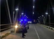 Polsek Pangkalan Antisipasi Tindak Kejahatan Jalanan di Wilayah Perbatasan, melalui Kegiatan Patroli Perintis