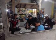 Bhabinkamtibmas Monitor Kegiatan Ronda Malam Lingkungan Kampung Parunglaksana