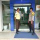 Pastikan Siang Aman, Personil Polsek Tegalwaru Patroli Sambang Bank BRI Cabang Loji