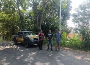 Personil Polsek Klari Patroli Dialogis Sapa Warga Desa Gintungkerta Berikan Himbauan Kamtibmas