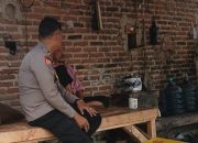 Bhabinkamtibmas Polsek Anyar silaturahmi Bersama Masyarakat