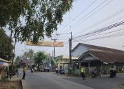 Gelar “Sapa Pagi” Personil Polsek Tegalwaru Giat Pengaturan Lalu Lintas di Loji Cegah Kemacetan