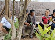 Bhabinkamtibmas Polsek Telagasari Antisipasi Kenakalan Remaja dengan Sebar Himbauan Kepada Orangtua