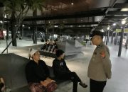 Personel Polsek Rangkasbitung Polres Lebak Patroli Dialogis di Area Stasiun Rangkasbitung Antisipasi Gangguan Kamtibmas