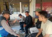 Kanit Binmas Polsek Batujaya melaksanakan Sambang dan Silaturahmi kepada Masyarakat