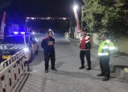 Kala Polisi Gelar Patroli Prekat, Ajak Security Perum Puri Telukjambe Jaga Kondusifitas di Lingkungan Komplek