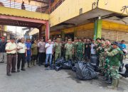 Sinergi TNI–Polri Satgas Citarum Harum Peduli Sampah di Pasar Johar Karawang