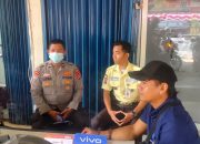 Personel Polsek Rangkasbitung Polres Lebak Patroli Dialogis Kantor Pelayanan Umum FIF,Antisipaai Gangguan Kamtibmas
