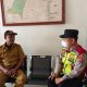Personil Polsek Tegalwaru Patroli Siang Sambangi Kantor Desa Kutalanggeng Imbau Aparatur Peduli Kamtibmas