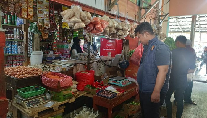 ‎Tekan Inflasi, Polres dan Disperindag Cilegon Terus Pastikan Harga Beras Tetap Stabil