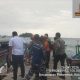 Polri Bergerak Cepat, Polsek Pulomerak Bantu Evakuasi Korban Laka Laut di Perairan Pulau Tempurung